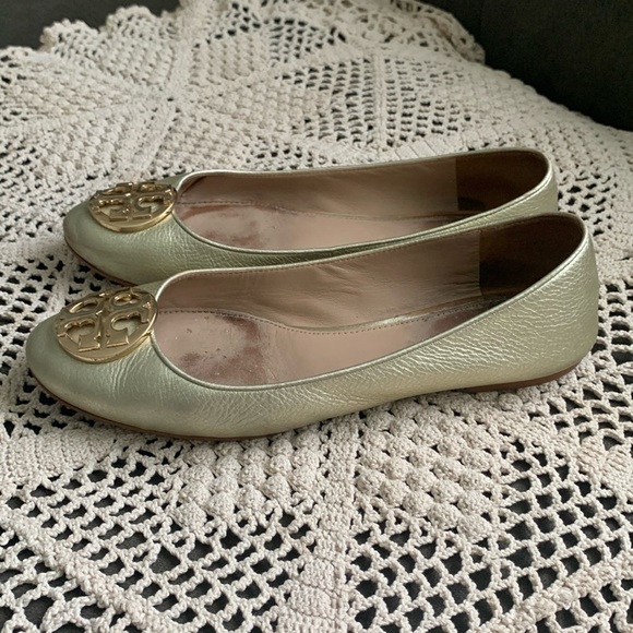 Tory Burch Gold Ballet Flats Size 8 - Picture 1 of 12